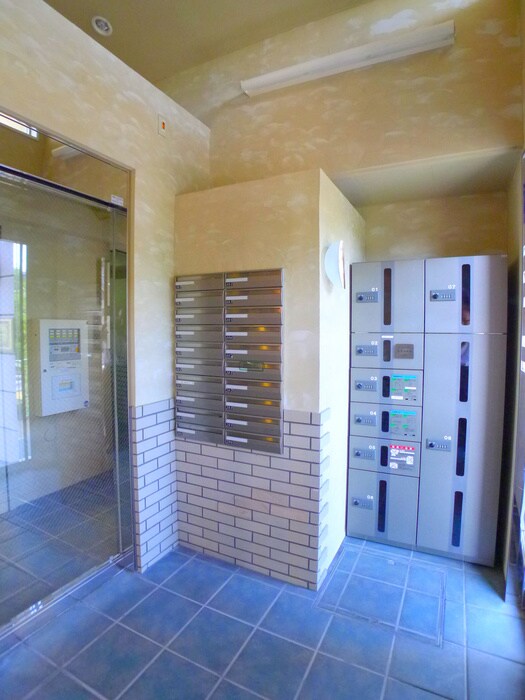 エントランス部分 ＺＣＯ並木ビルＺＥＲＯ