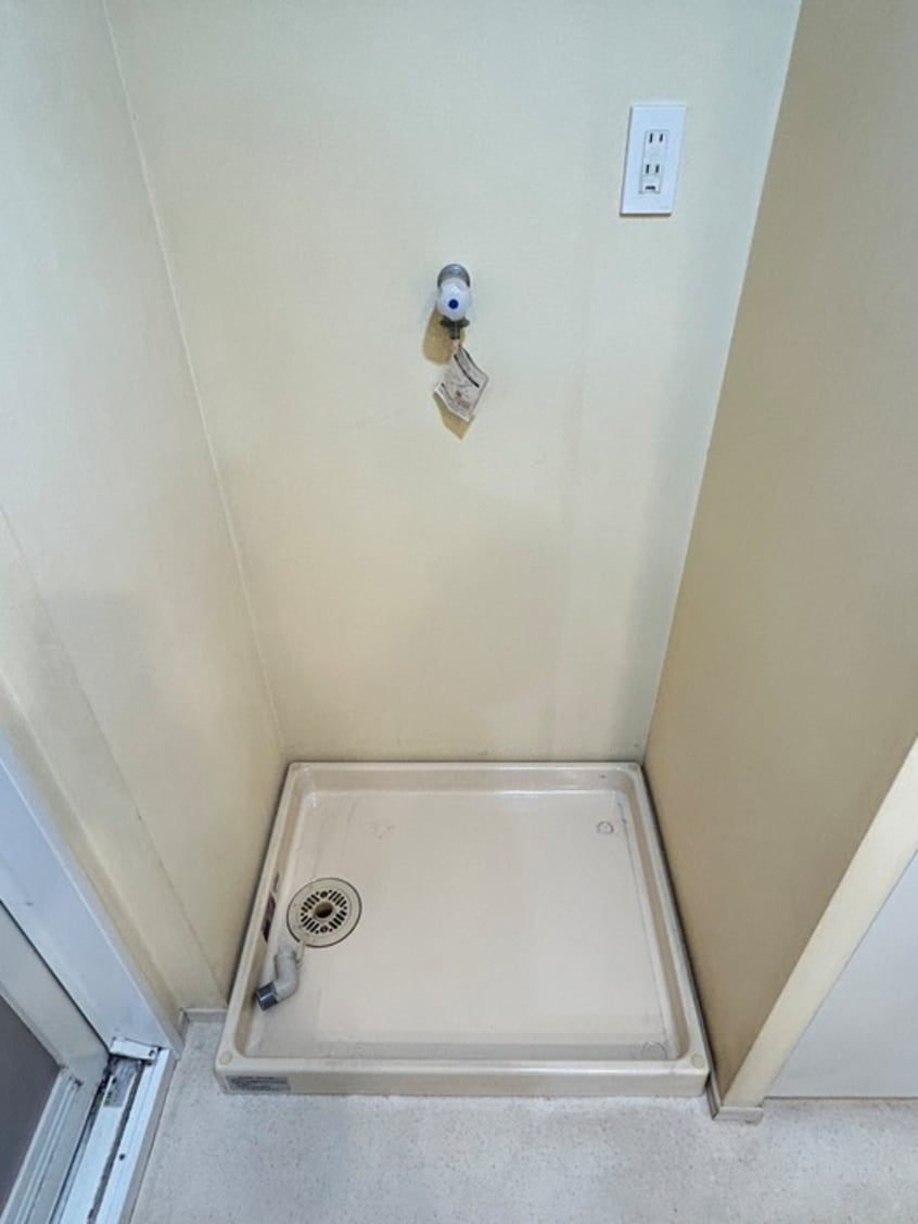 洗濯機置場 ルネ・アクシアム（805）