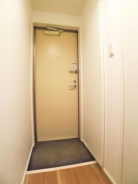 玄関 レオーネ南柏