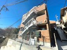シュエット新子安の外観