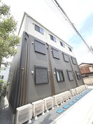 Light house 蕨中央の外観
