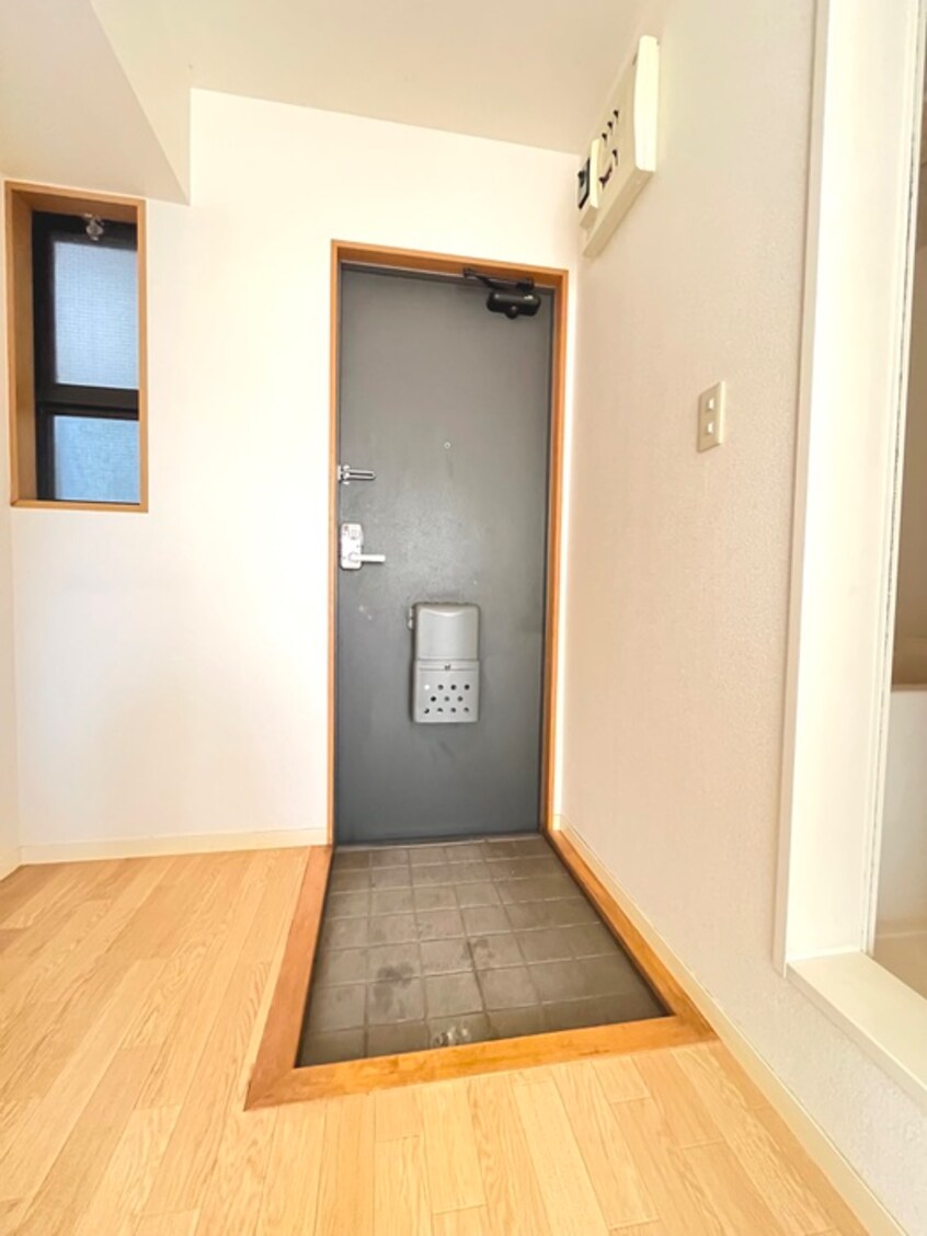 玄関 第５メゾン