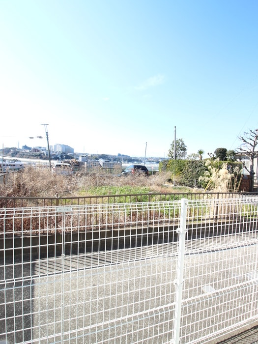 室内からの展望 アートヒルズ横浜Ｂ棟