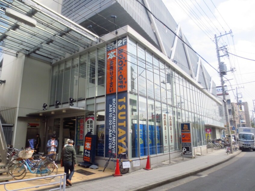 ツタヤ　菊名駅東口店(ビデオ/DVD)まで219m パレス菊名