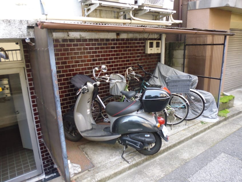 駐輪場 ハイツサンエイ