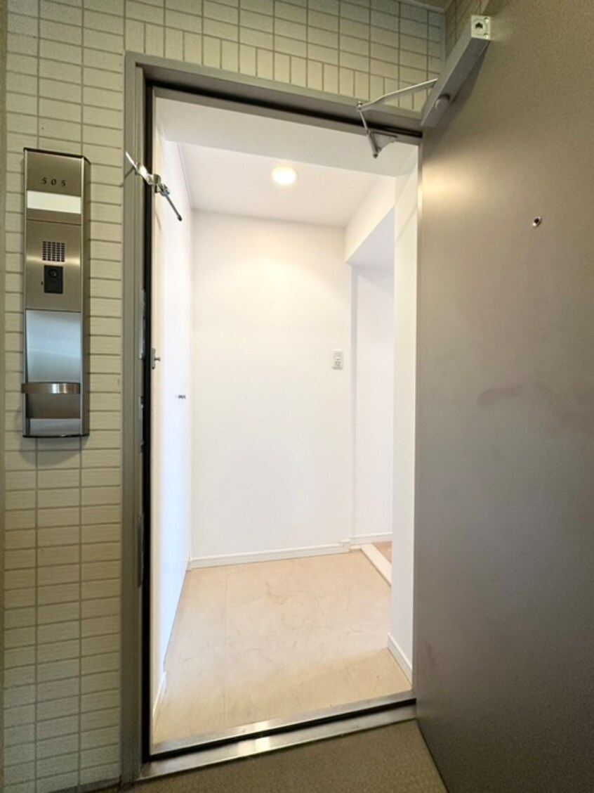 玄関 プラウドフラット神楽坂