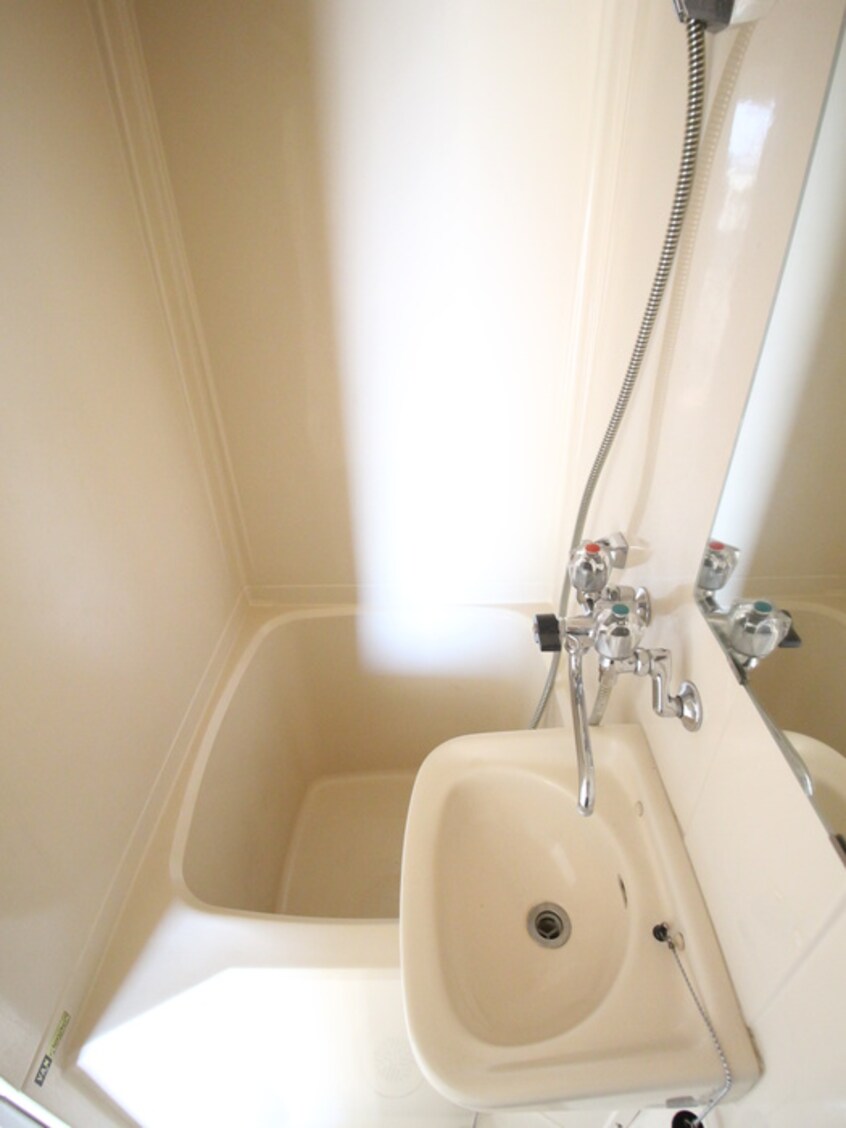 バス／シャワールーム等 ヴィラニシヤマ