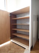 靴箱 ヴィラニシヤマ