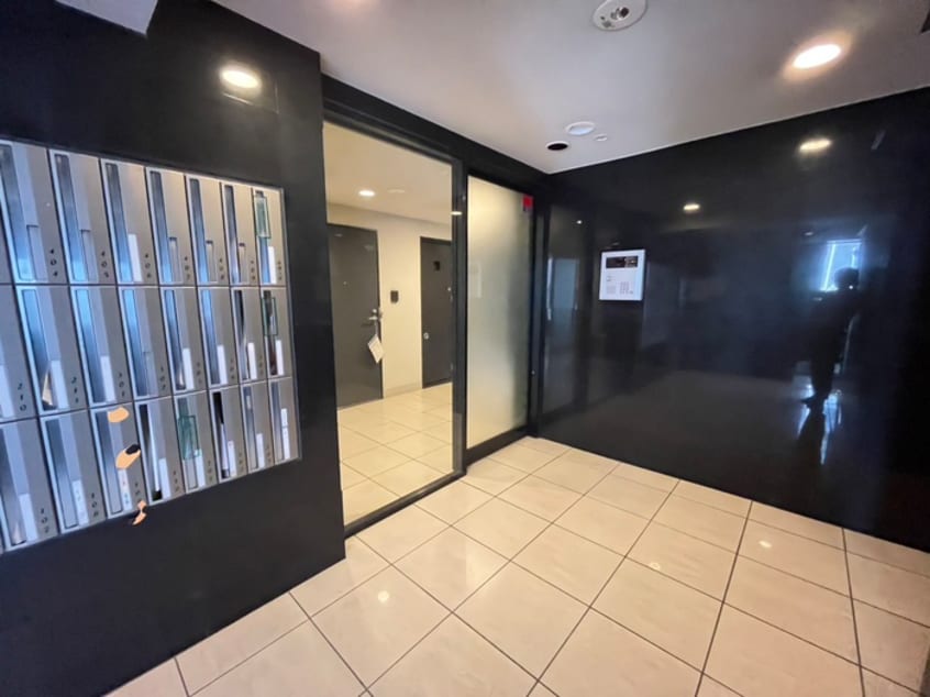 エントランス部分 ビバリーホームズ吉祥寺