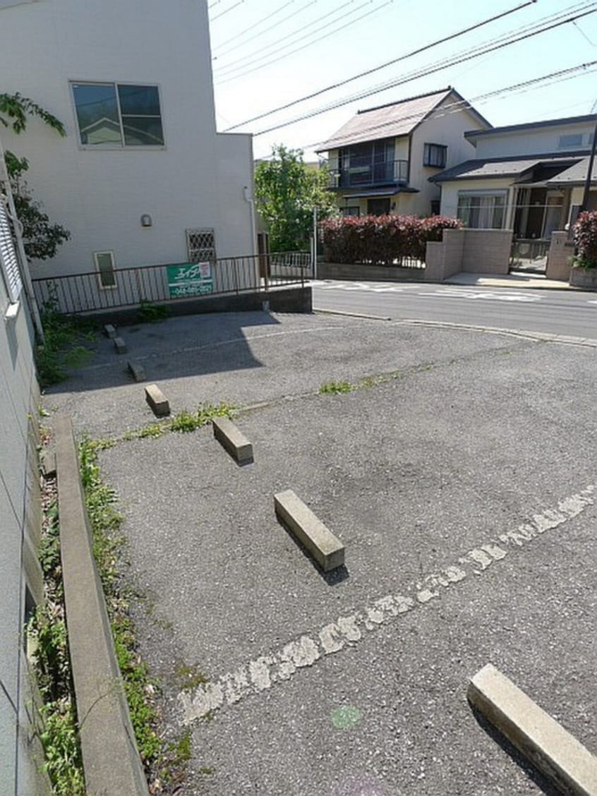 駐車場 葉根木パ－クハウスＢ