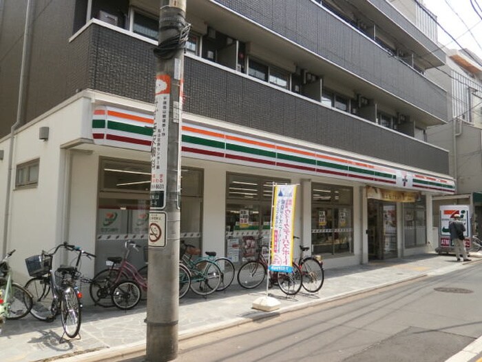 セブンイレブン千歳烏山駅西口店(コンビニ)まで241m 第一ノモビル