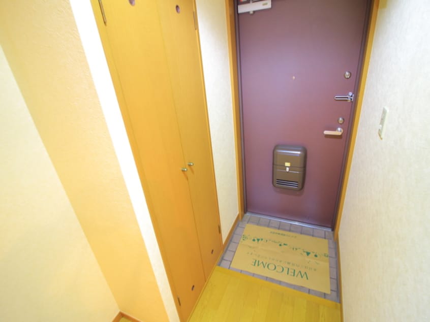 玄関 シャテロハイツ弐番館