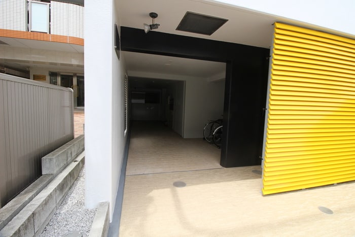 バイク置き場 アラ－ト三ッ沢