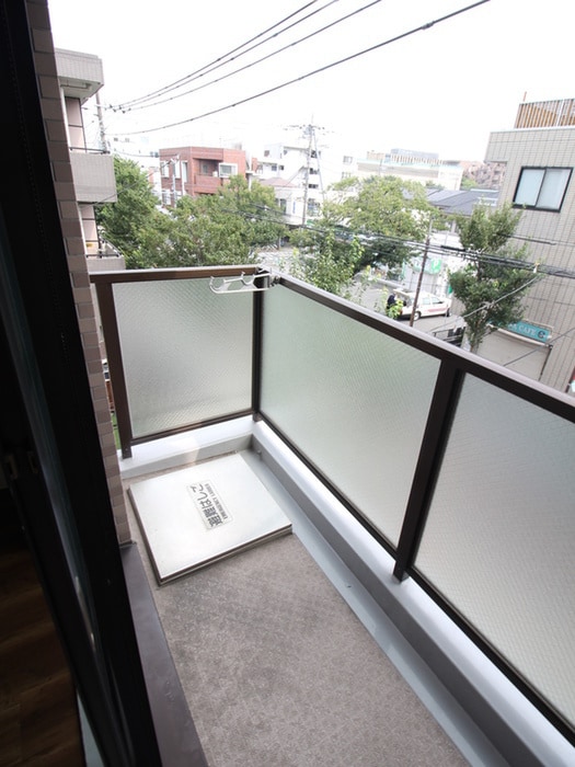 ベランダ・バルコニー ﾗｲｵﾝｽﾞﾏﾝｼｮﾝ府中桜通り(301)