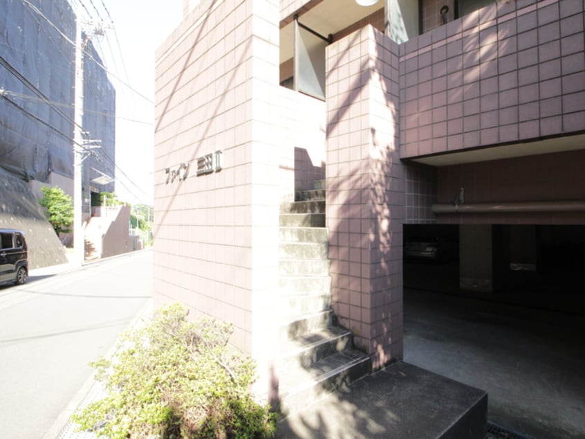 エントランス部分 ファイン三田 ２