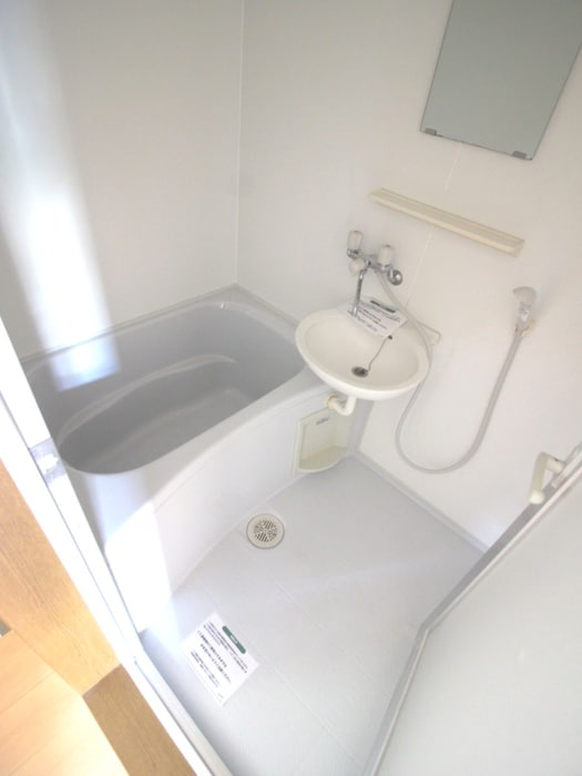 バス／シャワールーム等 フロ－ラ