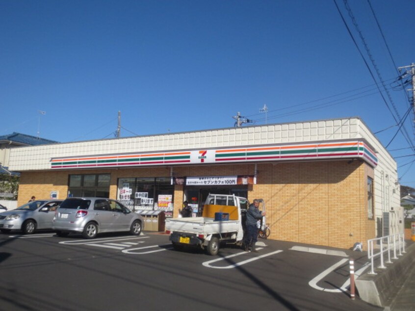 セブンイレブン 藤沢亀井野４丁目店(コンビニ)まで354m フロ－ラ