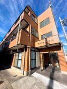 第６秋葉ビルの外観