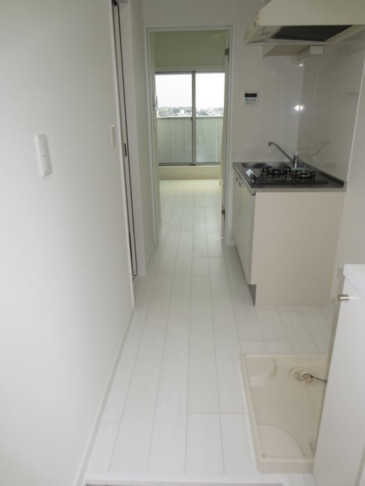 廊下 シュテルン保土ヶ谷