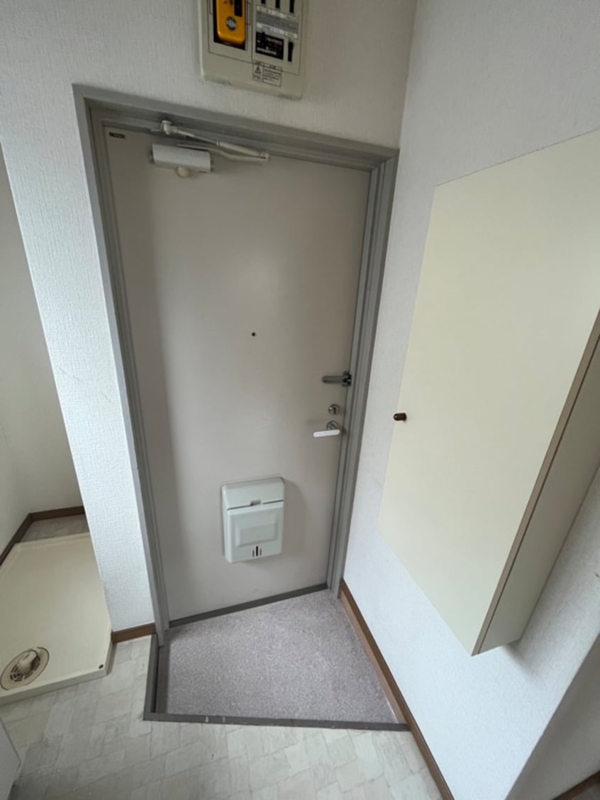 玄関 川口ビル