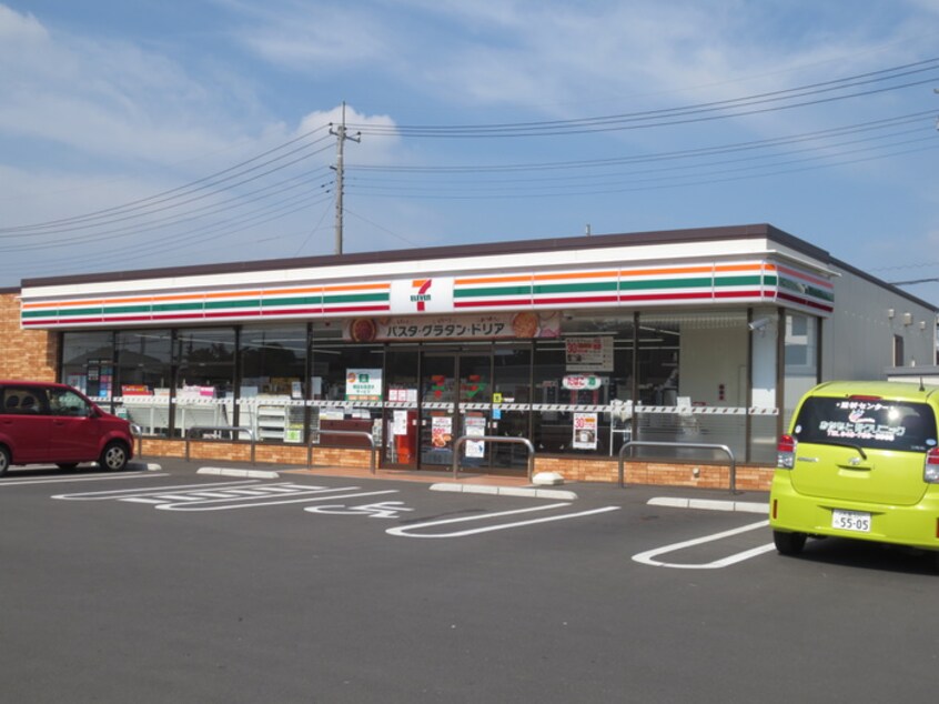 セブンイレブン北本二ツ家４丁目店(コンビニ)まで350m シャトレ－町田Ａ