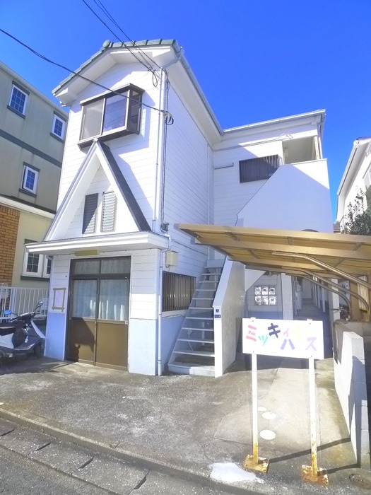 駐車場 ミッキイハウス