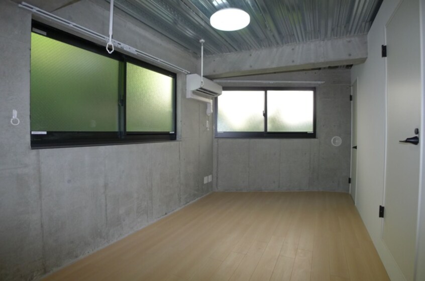 室内からの展望 Arbusto Hills