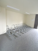 駐輪場 ヒュ－マンパレス与野