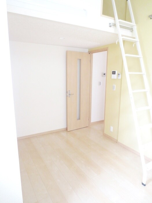 居室 プラムハイツ