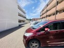 駐車場 アヴェニュ－成城１
