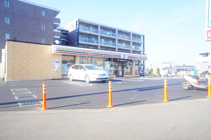 セブンイレブン海老名かしわ台駅前店(コンビニ)まで70m メゾン萩原