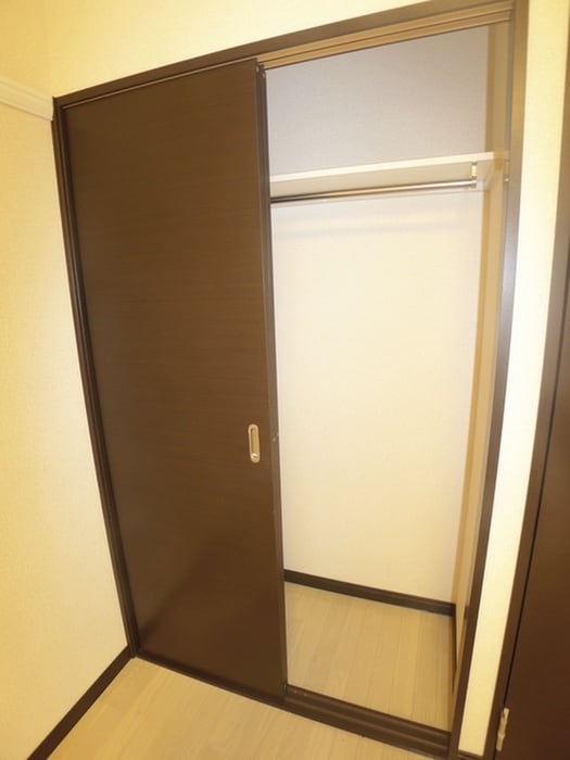 収納 アウリオン