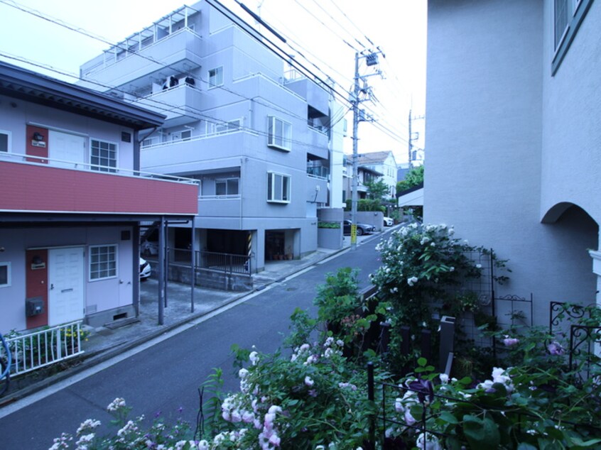 室内からの展望 ネオステ－ションプラザ日吉