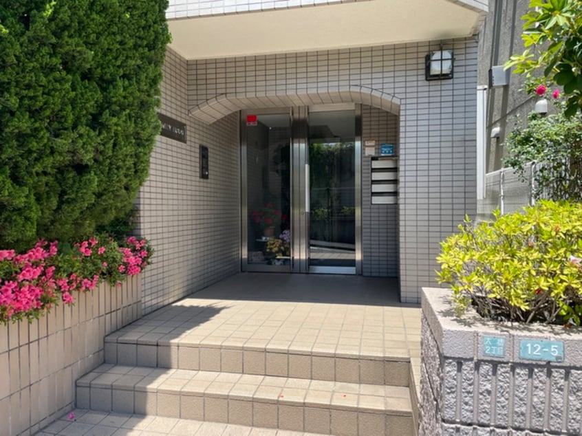 エントランス部分 ＡＭＩＴＹ　ＨＯＵＳＥ