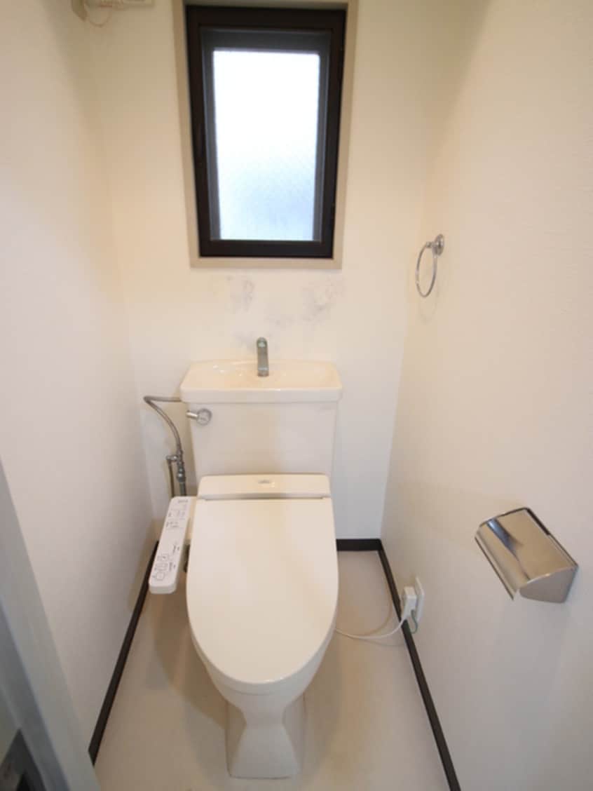 トイレ ＡＭＩＴＹ　ＨＯＵＳＥ