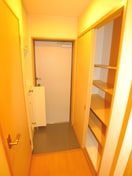 玄関 INSURANCE BLDG.XV