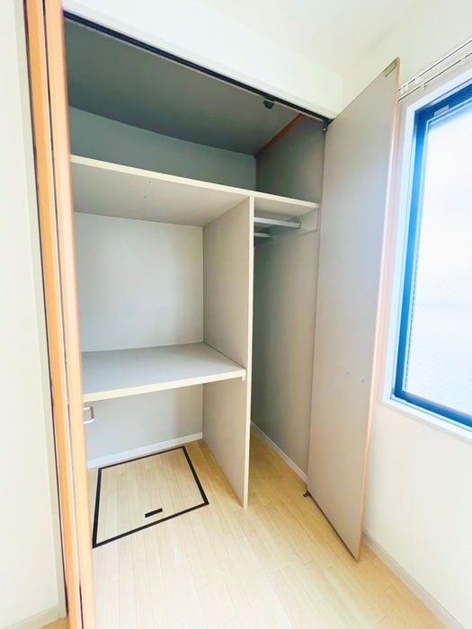 収納 カ－サソレイユ梅島