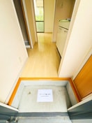 玄関 カ－サソレイユ梅島