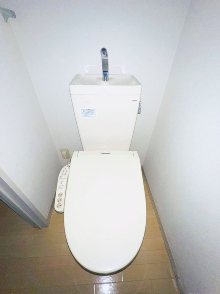 トイレ カ－サソレイユ梅島