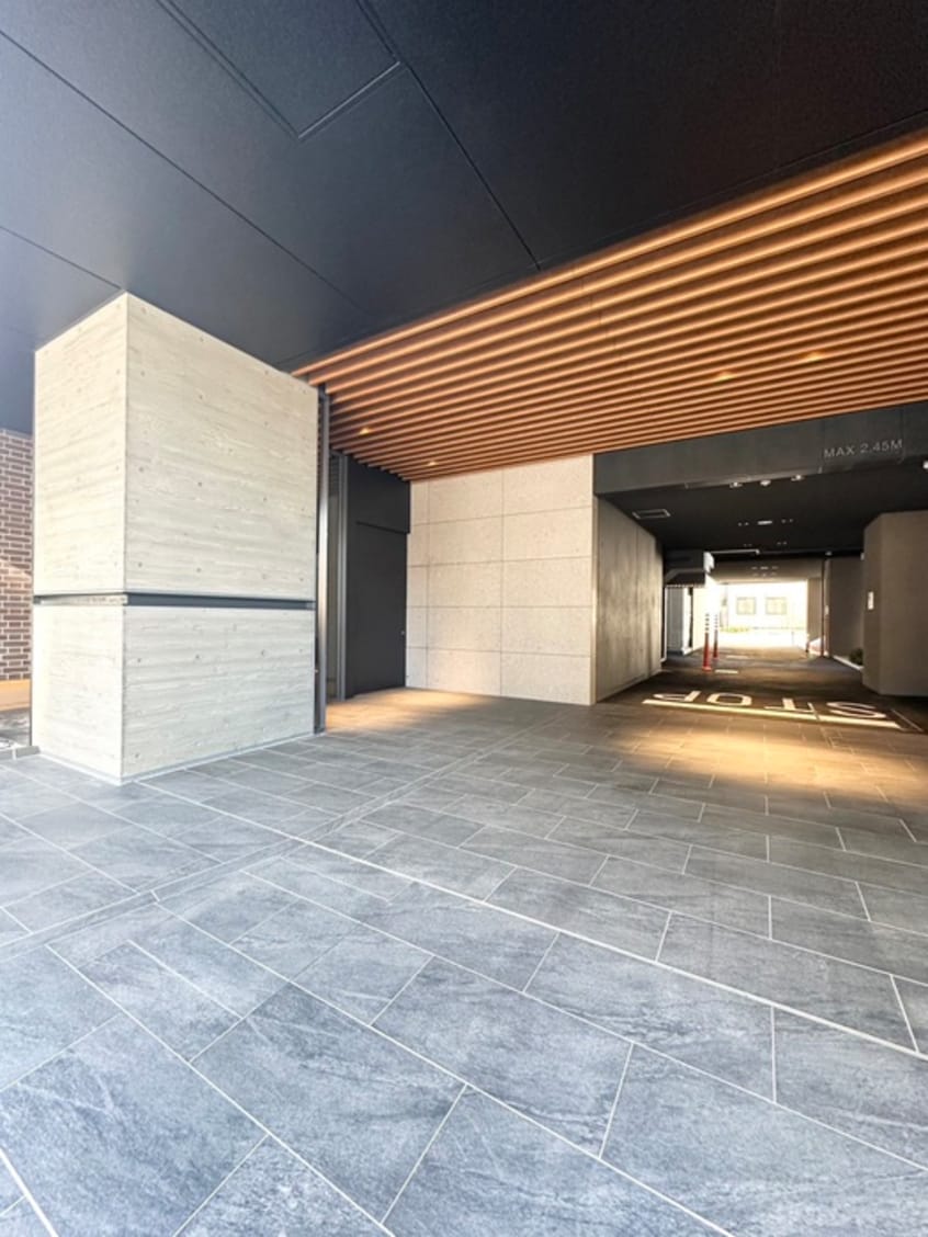 エントランス部分 ラティエラ四谷