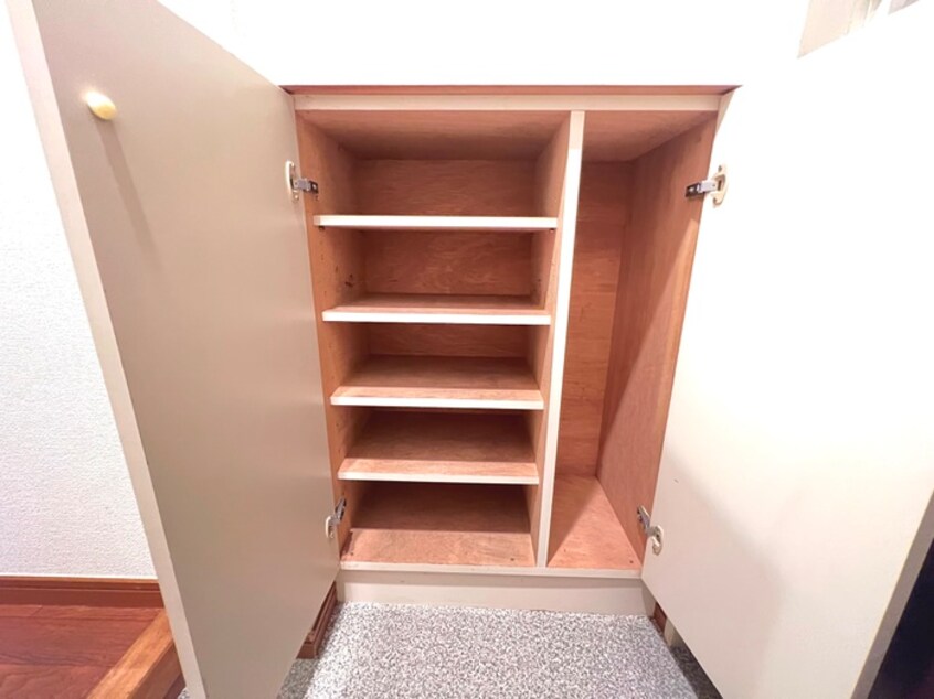 靴箱 ｳｲﾝｸﾞｽ竹の塚