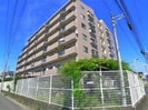 フローライト市川の外観