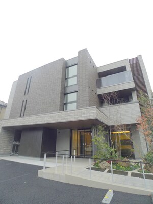 クレールシャーメゾンプレミア