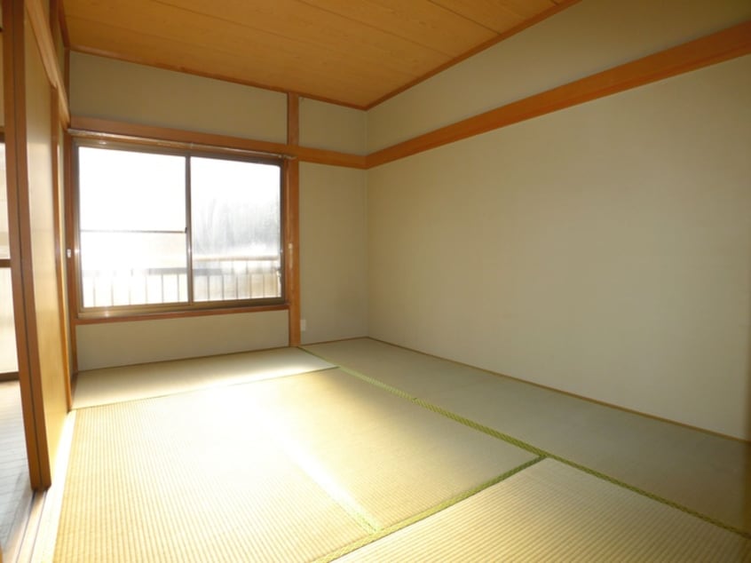 居室 サンセイハイツ