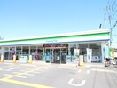 ファミリーマート駒林二丁目店(コンビニ)まで240m ベルシャトウ