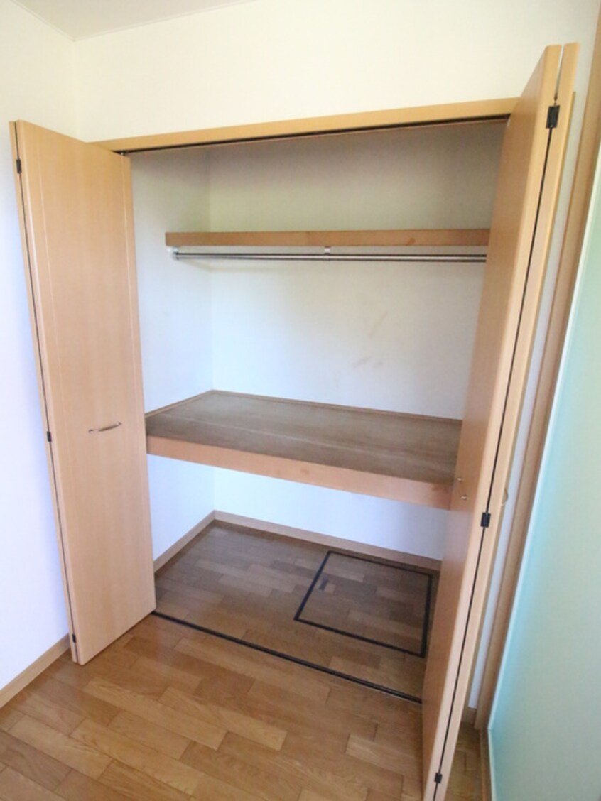 収納 第３スカイヴィラ