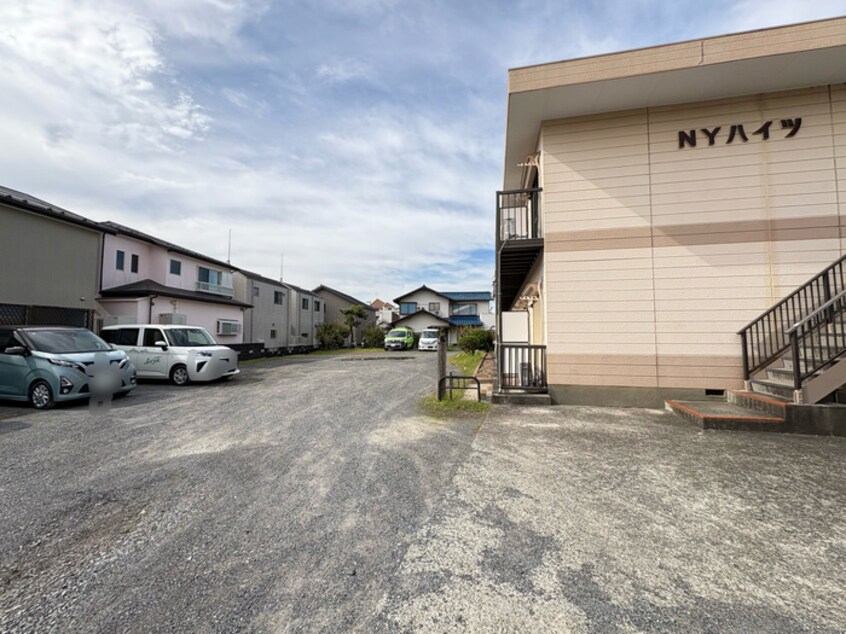 駐車場 ＮＹハイツ１