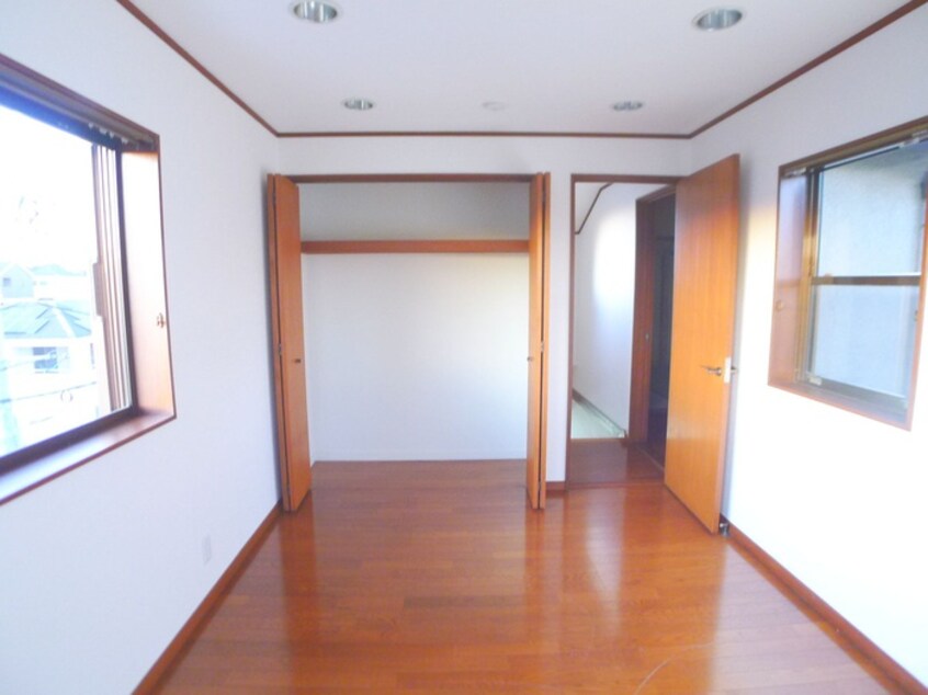 居室 大野町４丁目貸家