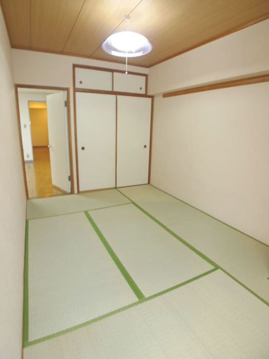 収納 広友川口マンション