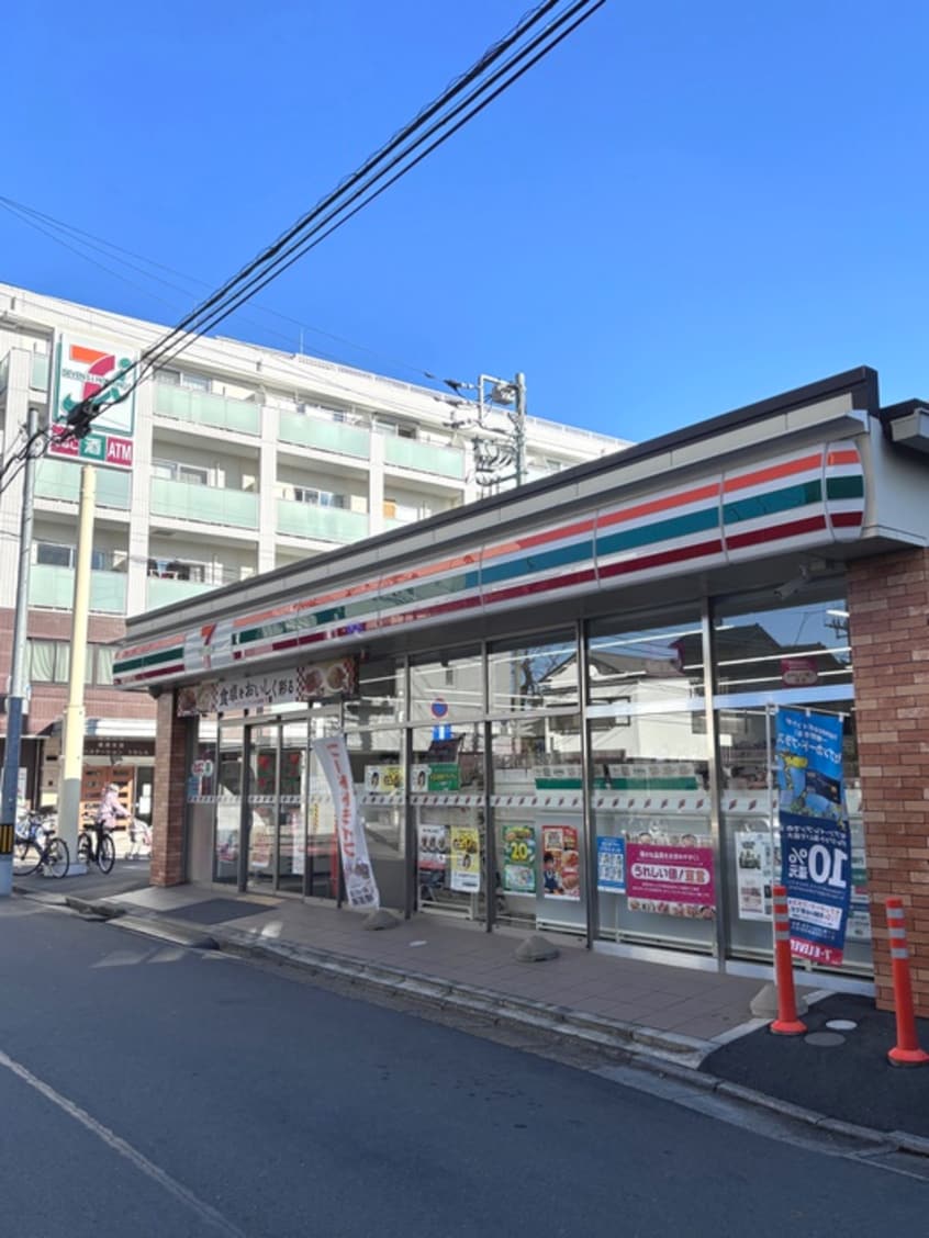 セブンイレブン(コンビニ)まで80m シャト－ル北浦和